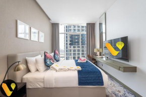 Vogue DAMAC Maison Prive, Pool & Canal Views, Spacious Kitchen Prime Business Bay Location, Near Downtown, Burj Khalifa & The Dubai Mall